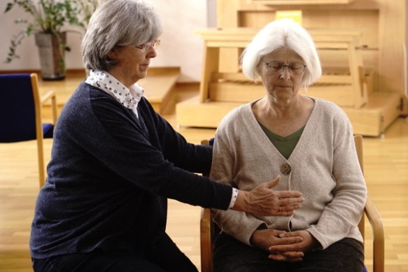 hand-19-04-08-660-600